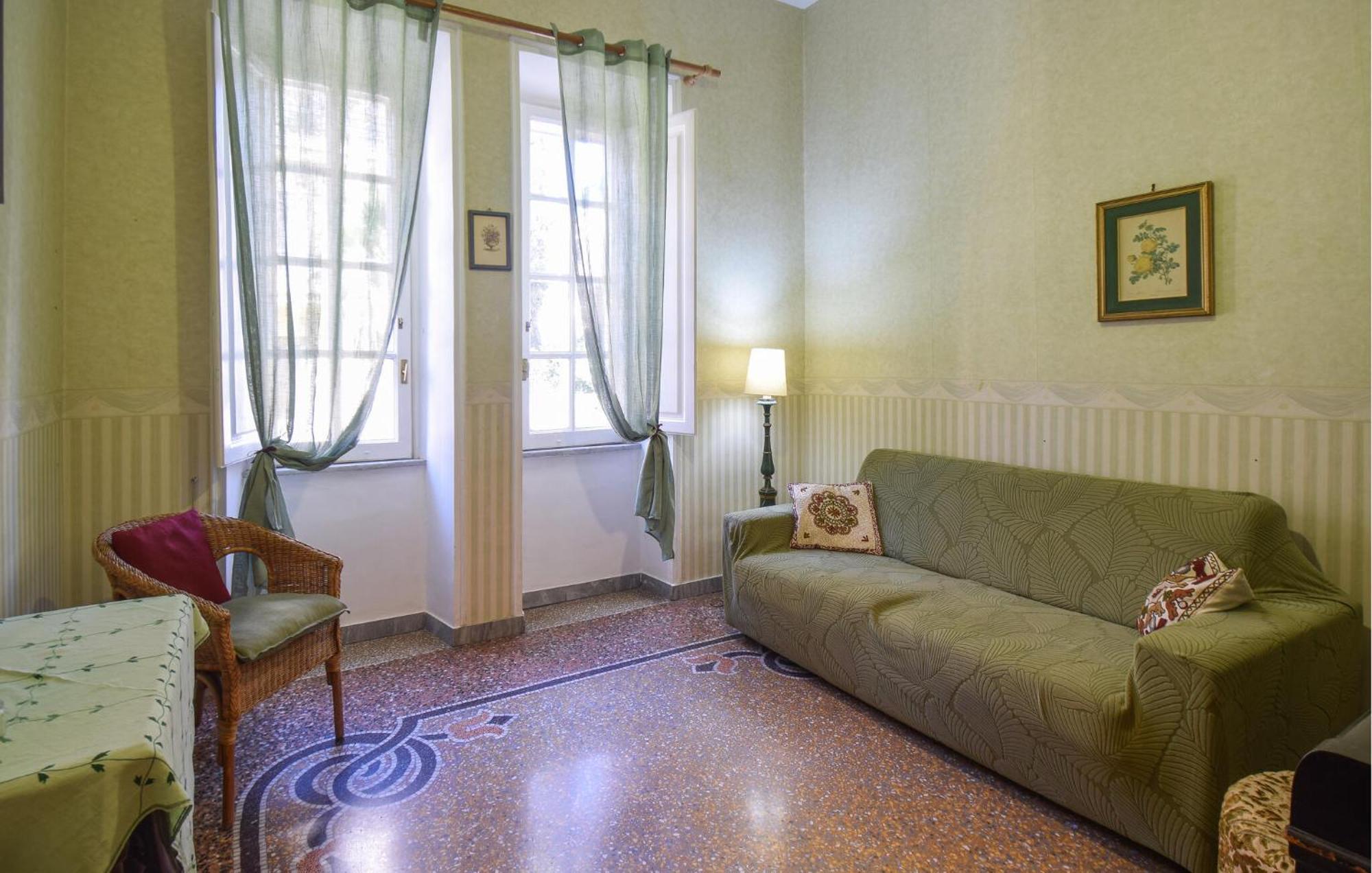 Apartment Stunning In With Wifi Rom